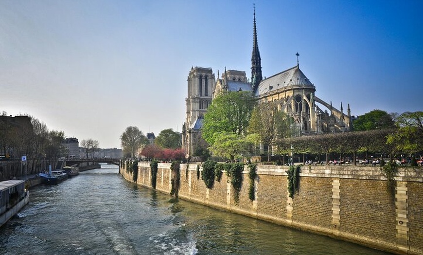 Image 4: Notre-Dame et le Quartier latin Une promenade à Paris