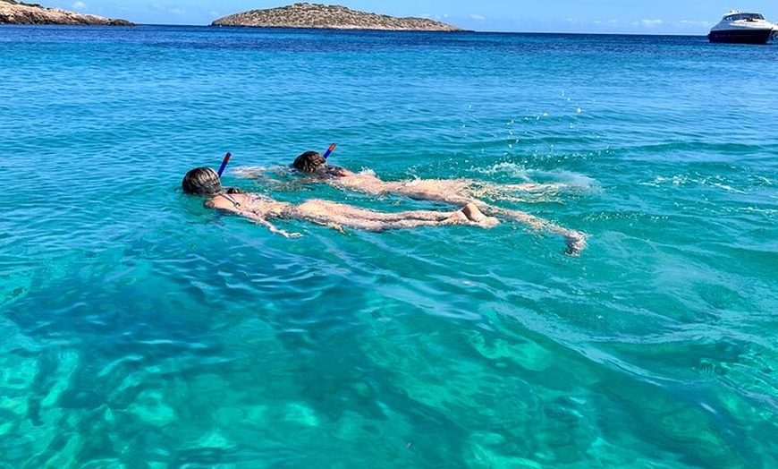 Image 12: Tour Privado Norte de Ibiza Calas Playas y Isla de Tagomago