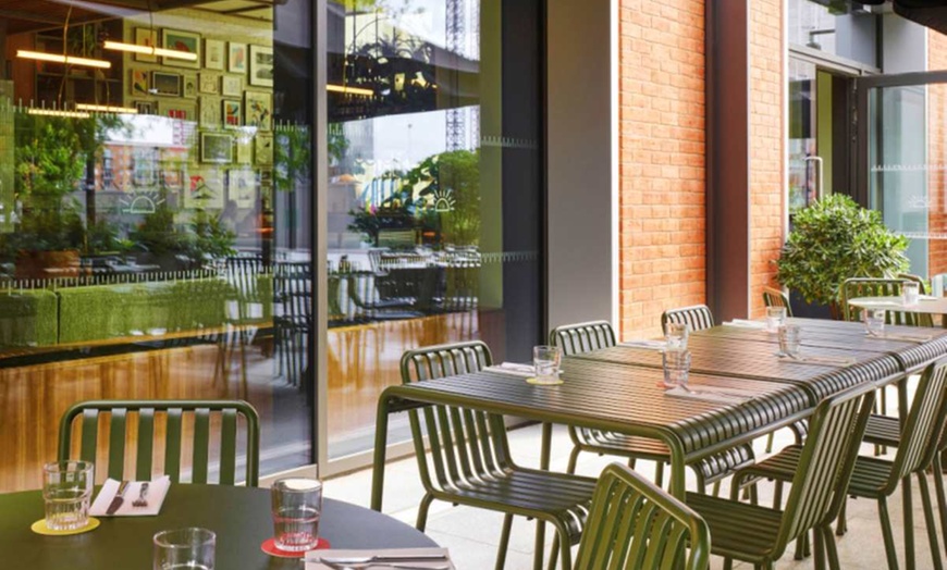 Image 9: ✈ ROYAUME-UNI | Londres - ABBA à Londres : séjour au Tribe Canary W...