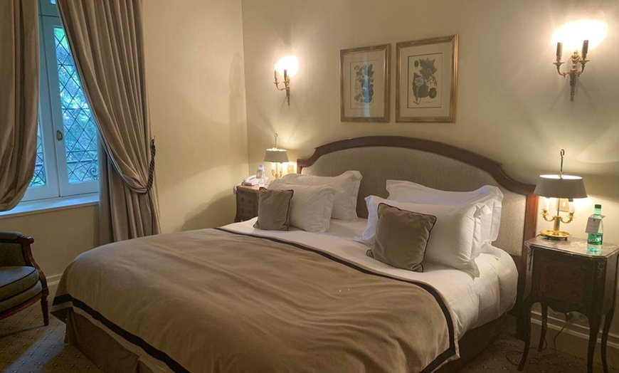 Image 4: ✈ OCCITANIE | Carcassonne - Hotel de la Cité - M Gallery 5*, 2 nuit...