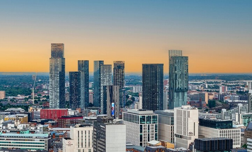 Image 3: Transfer To or From London Heathrow Airport to Manchester-One way