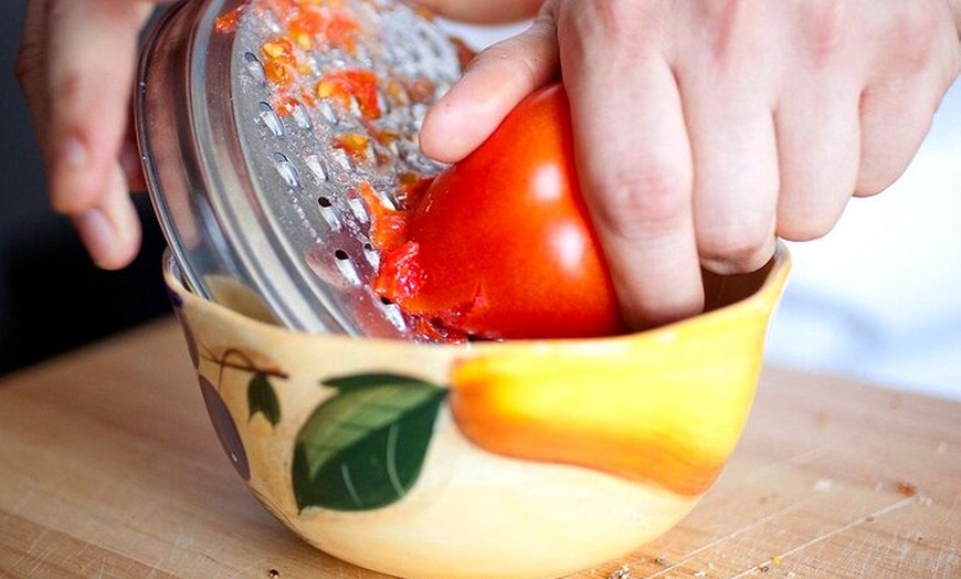 Image 14: Cocinar tres tipos de paella + postre (incluye 4 - comida de curso)