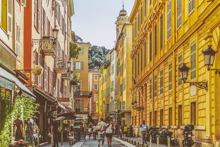 Visitez Nice à votre rythme, sans groupes ni horaires fixes, grâce à votre téléphone portable. - Second Medium