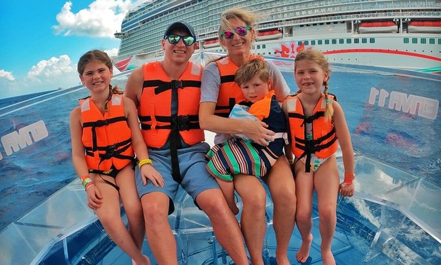 Image 2: Isla Mujeres Clear Boat Ride + Free Photo at Reef & Marine Life