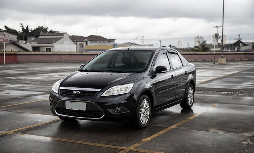 Image 2: Private Transfers from Heathrow Airport to Central London Hotels