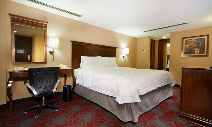 Image 2: ✈ MESSICO | Città del Messico - Hampton Inn & Suites Mexico City - ...