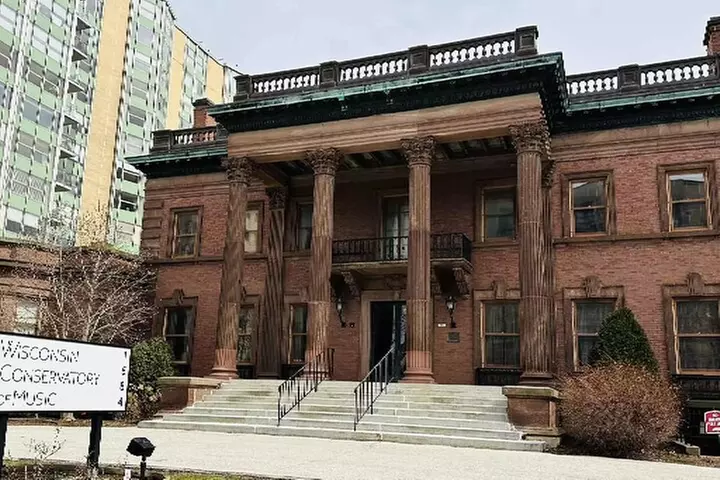 City of Neighborhoods: A Self-Guided Audio Tour in Milwaukee