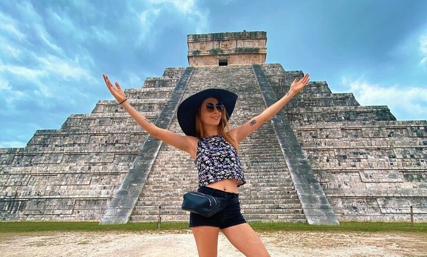 Image 10: Morning Chichen Itza Ruins Tour with Cenote and Valladolid
