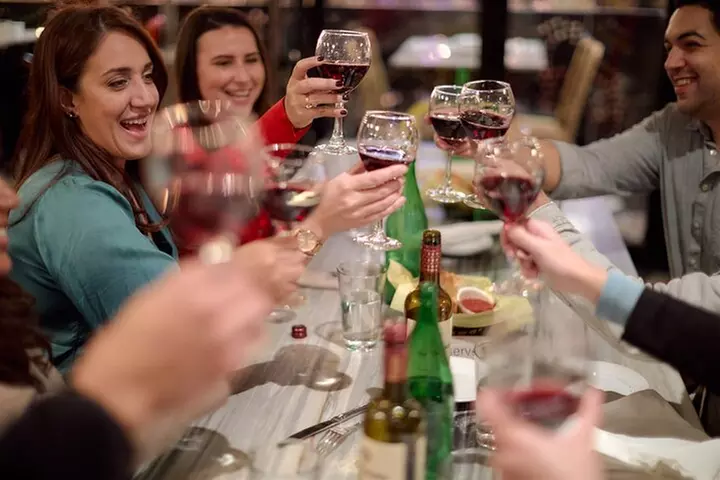 Little Italy Food and Drink Walking Tour: Pizza, Pasta & Piazzas