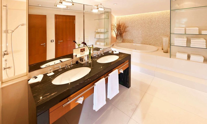 Image 82: ✈ DEUTSCHLAND | Köln - Dorint Hotel An der Messe Köln 4*, 2 Nächte ...