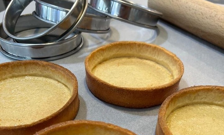 Image 3: Cours de cuisine de dessert à Paris : pâte feuilletée française