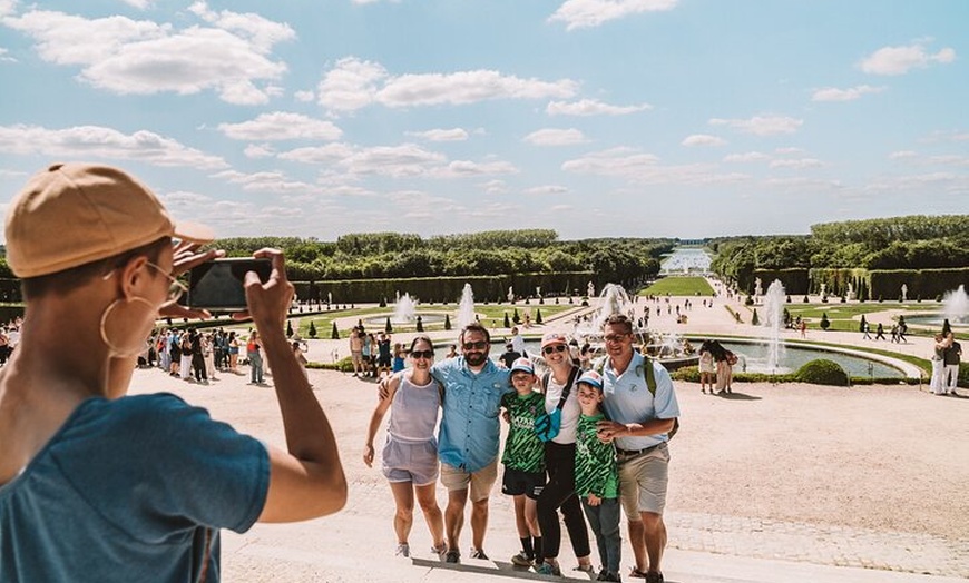 Image 9: Visite en vélo du château de Versailles et visite gastronomique ave...
