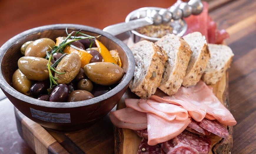 Image 8: Hacer Paella y Tapas + Vino y Cava Ilimitado (4 - Comida de Curso)