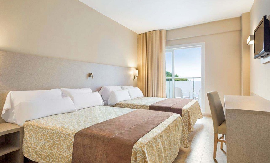 Image 6: ✈ COSTA DORADA | Cap de Salou - Best Cap Salou 3* - Aqua Parc