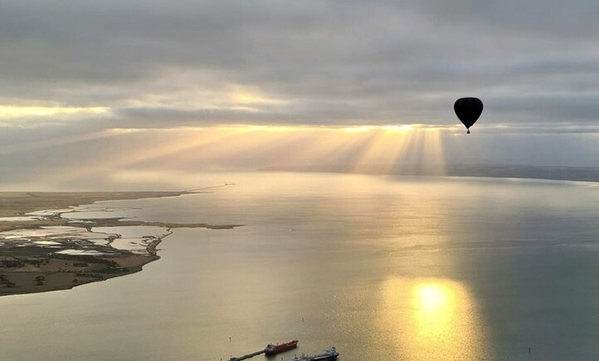 Image 12: Hot Air Balloon Flights Geelong (The Great Ocean) + Breakfast