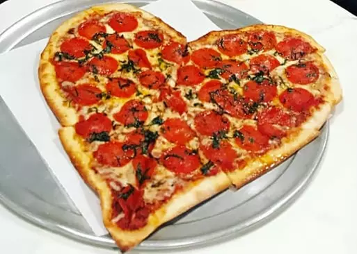 5% Cash Back at Greco's New York Pizzeria
