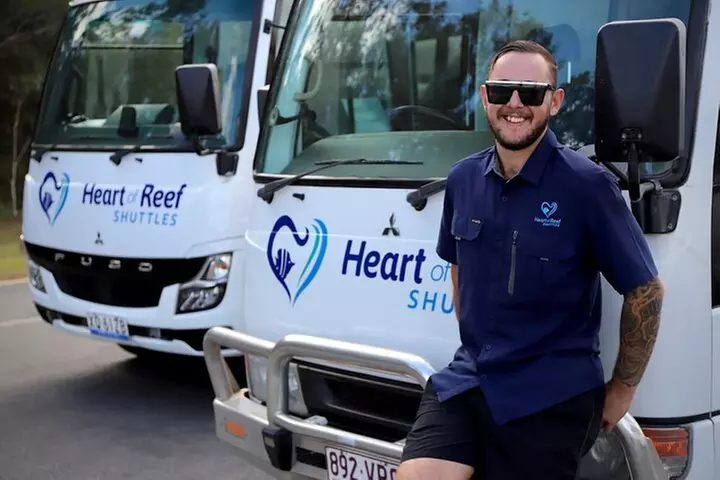 Established Return Airport Transfer Proserpine to Airlie Beach - Primary Image