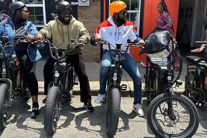 1-Hour Electric Bike Rental in Dallas