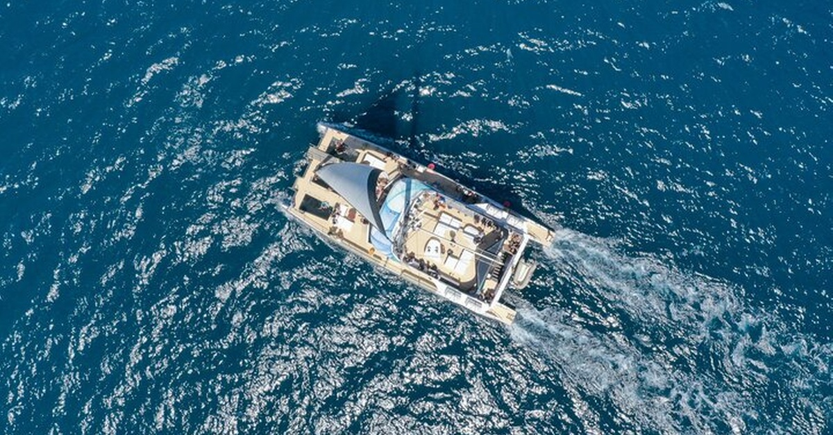 Crucero en catamarán por Barcelona