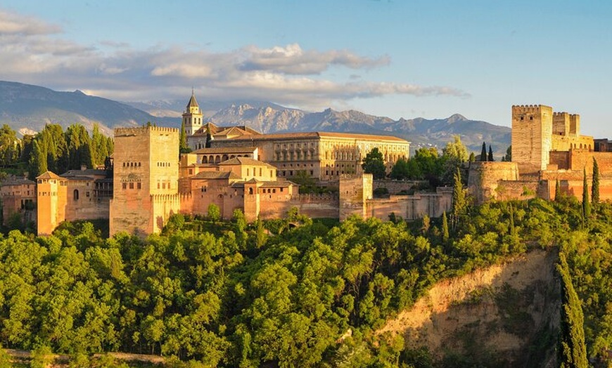 Image 9: Granada Albayzín y Sacromonte desde Estepona y Marbella