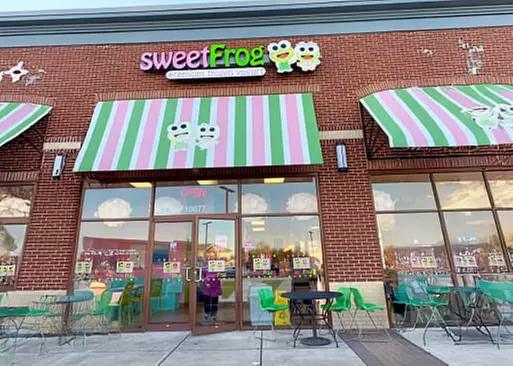 5% Cash Back at Sweetfrog Premium Frozen Yogu...