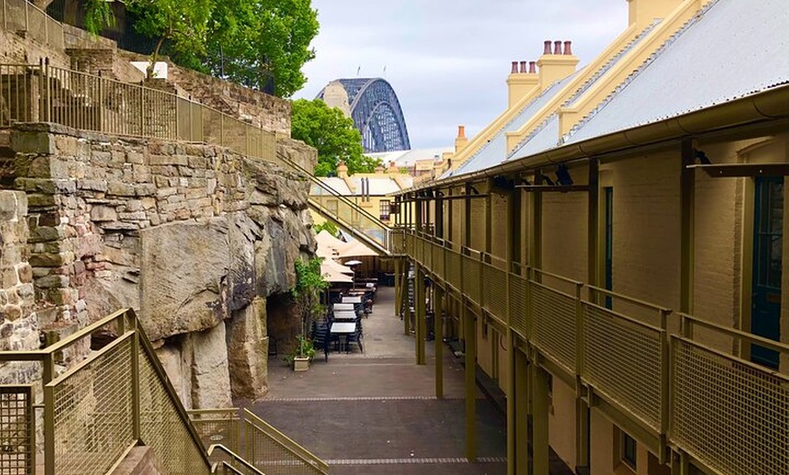 Image 6: Sydney: PRIVATE City Highlights & Ocean Front Luxe Tour (4h)