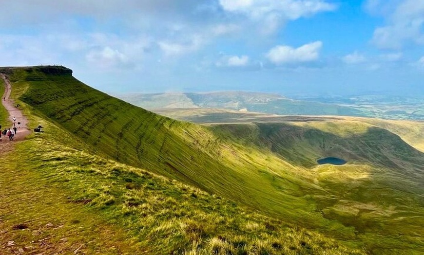 Image 4: Cardiff: Waterfalls, Mountains & Castles Day Tour
