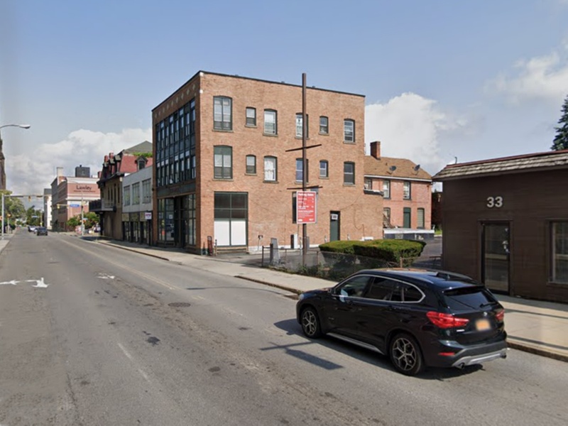 Parking at 33 W. Tupper St. Lot - P8140