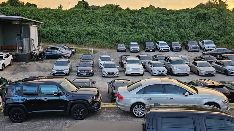 Parking at AceReady Parking - 400 Northside Dr. NW. Lot