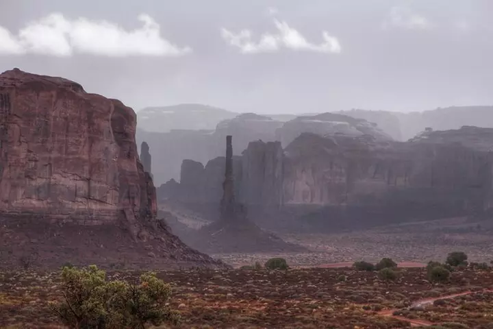 1.5 Hour Tour of Monument Valley's Loop Drive