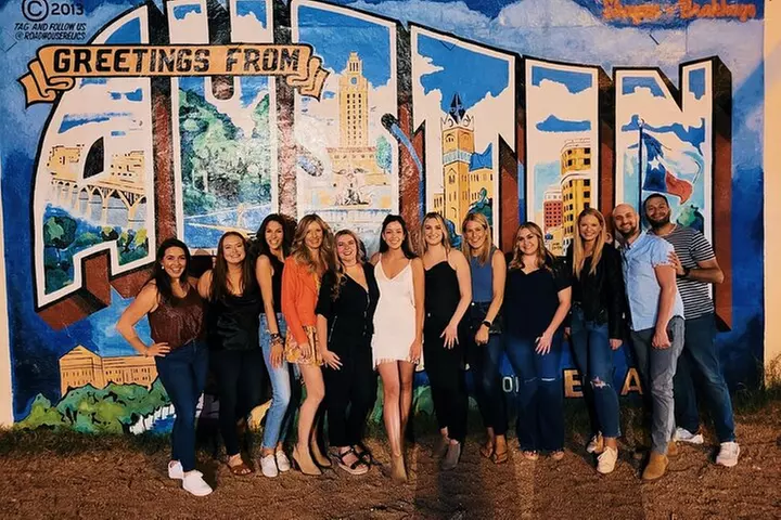 Austin Murals & Mimosas Roofless Party Bus Tour