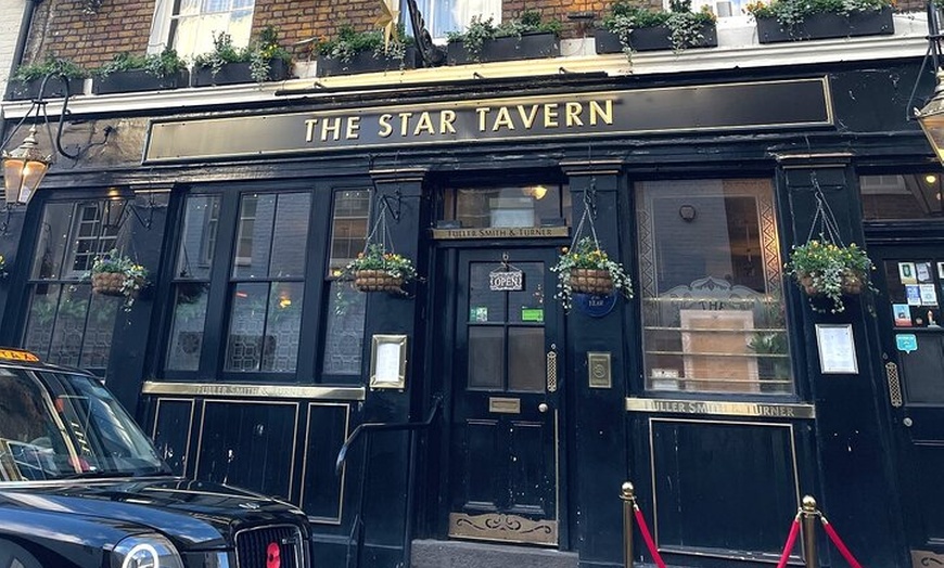 Image 22: Private London Pub Tour in Iconic London Taxi