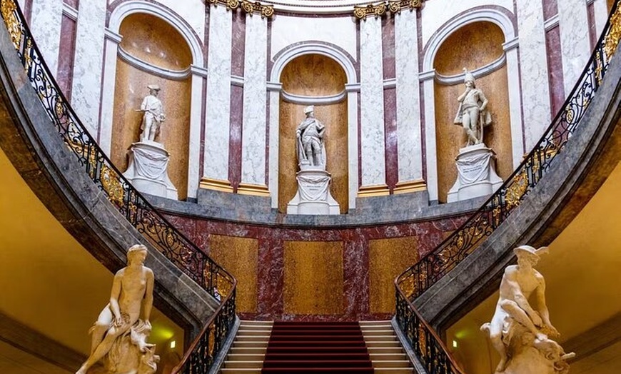 Image 2: Berlin Historische Sehenswürdigkeiten Führung mit Museumsinselpass