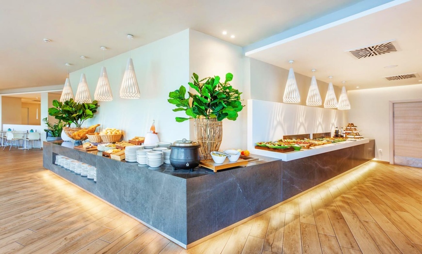 Image 6: ✈ THESSALONIKI UND UMGEBUNG | Kalithea - Ammon Zeus Luxury Beach Ho...