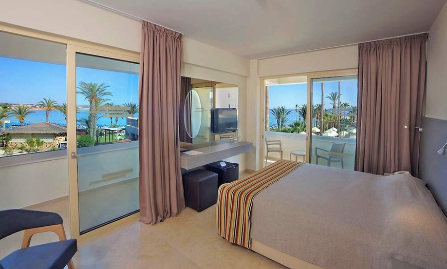 Image 17: ✈ ZYPERN | Ayia Napa - Nelia Beach Hotel 3*, 3 Nächte - Außenpool