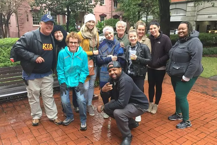 Southern Flavors Food, Pub Crawl, and History Walking Tour
