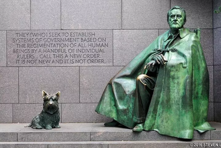 DC Combo: Narrated Scenic Boat Cruise & National Mall Bus Tour