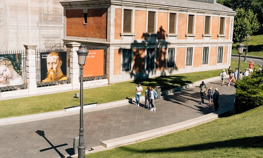 Image 11: Tesoros de Madrid: Museo del Prado y Palacio Real Tour Privado