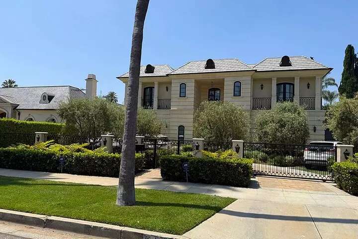 Hollywood and Celebrity Homes Bus Tour