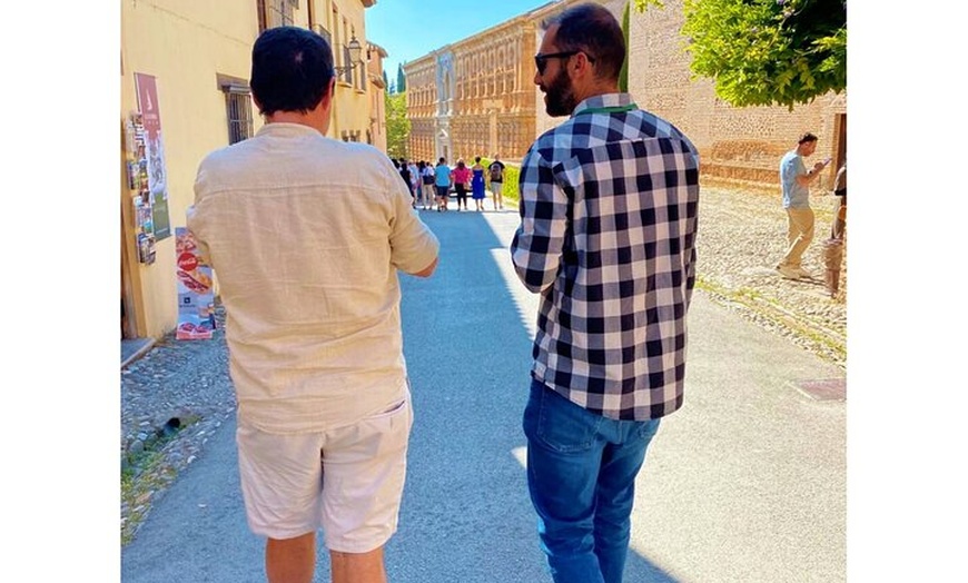 Image 14: Tour Alhambra al Completo con Guía Oficial