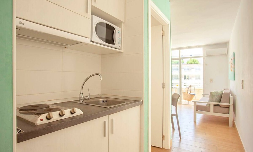 Image 9: ✈ MAJORQUE | Sa Coma - BJ Apartamentos Club Sa Coma 2* - Aqua Parc