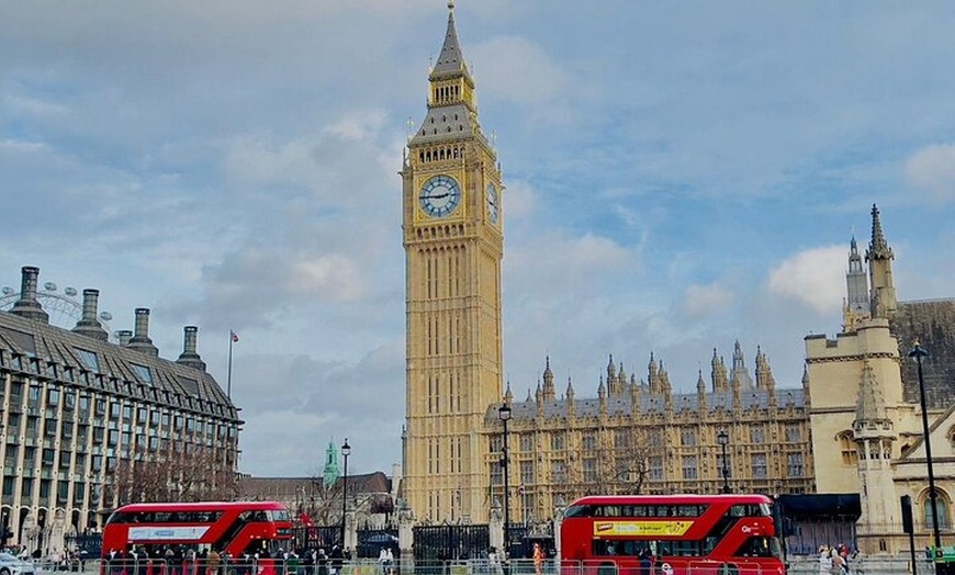 Image 6: Private Transfers Between Legoland and Central London