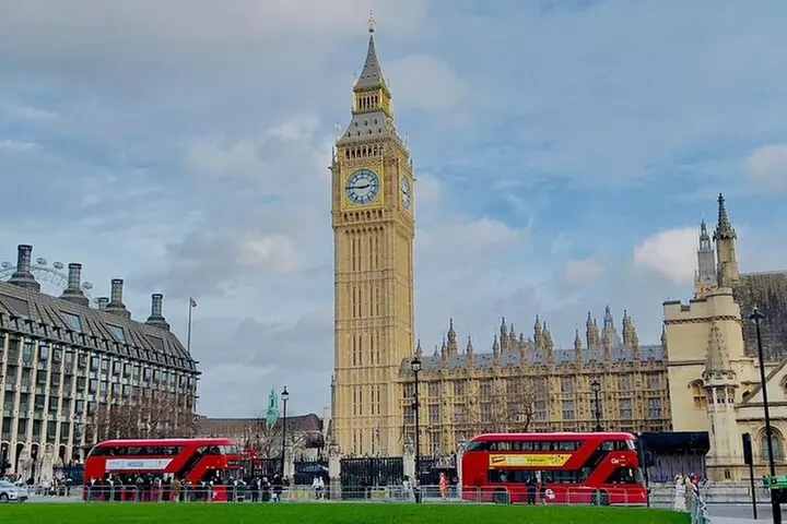 Private Transfers Between Legoland and Central London - Image 6