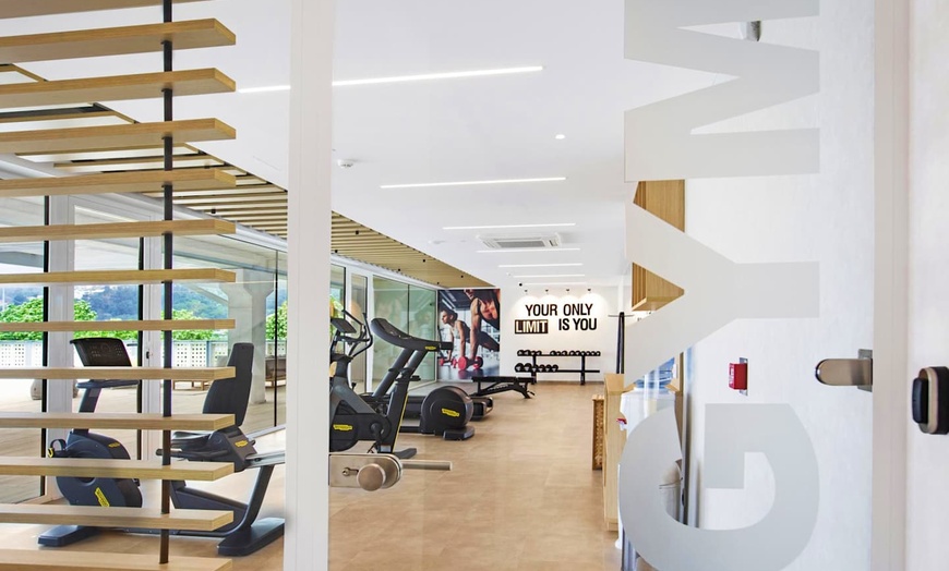 Image 8: ✈ COSTA BARCELONA | Malgrat de Mar - Sumus Hotel Monteplaya - Adult...