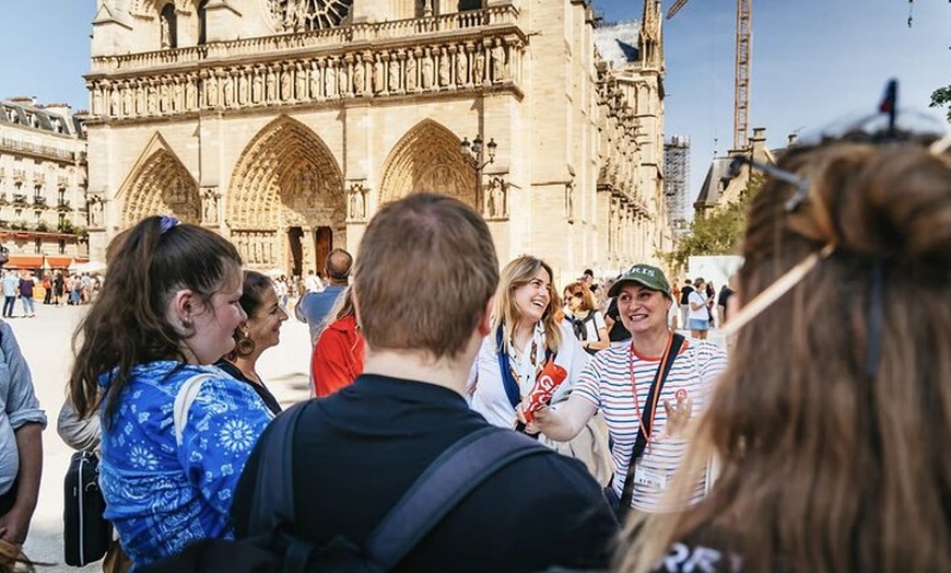 Image 2: Paris : Visite guidée de la cathédrale Notre-Dame avec entrée