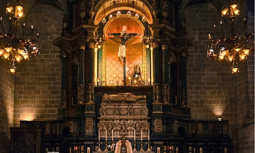 Image 2: Entrada prioritaria a la Catedral de Barcelona con acceso a la azotea