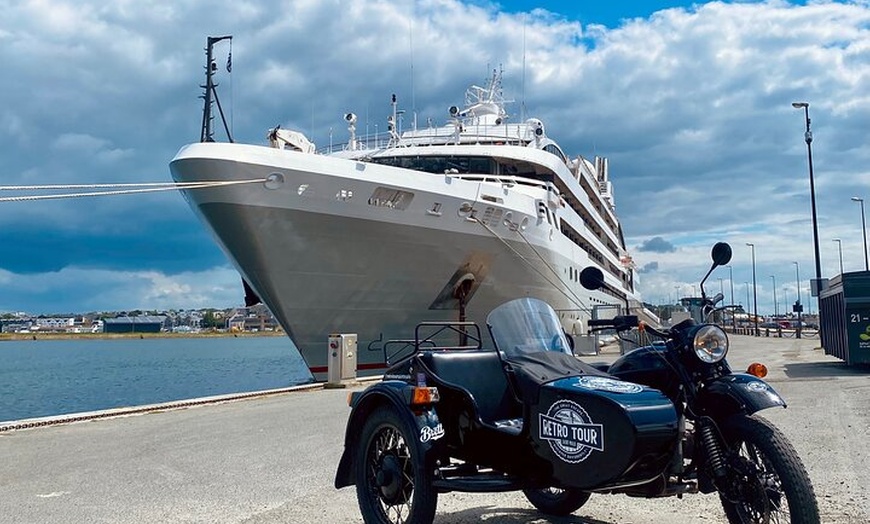 Image 8: La côte d'Emeraude et Cancale en sidecar vintage avec chauffeur