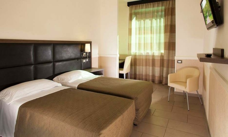 Image 2: ✈ WŁOCHY | Rzym - Hotel Artis 4* - Turystyka poznawcza