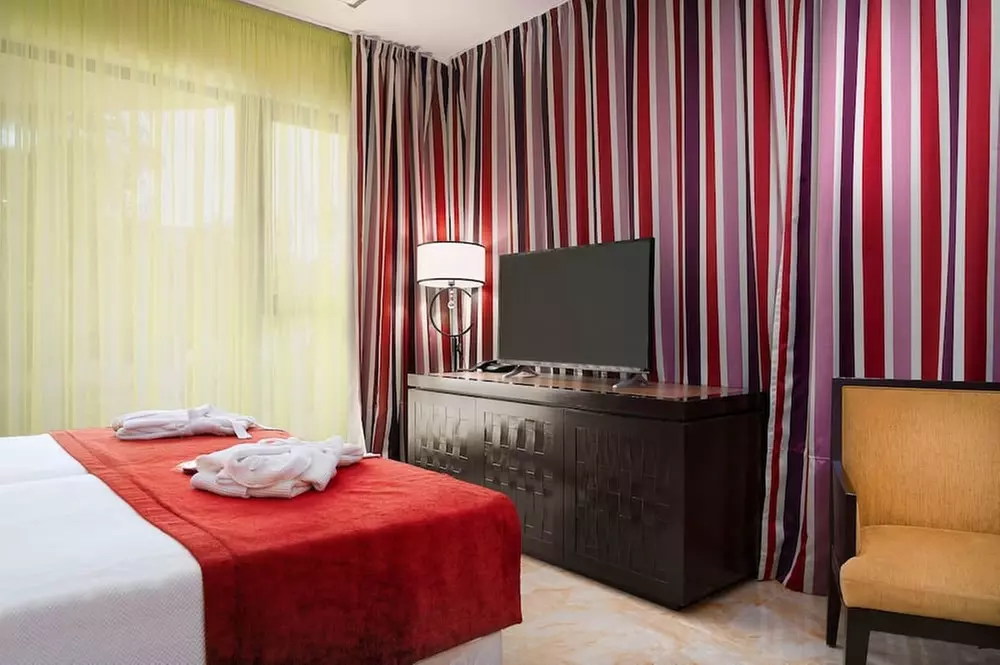 ✈ ALGARVE | Albufeira - Muthu Forte da Oura Apartment Hotel 5*, 2 n...