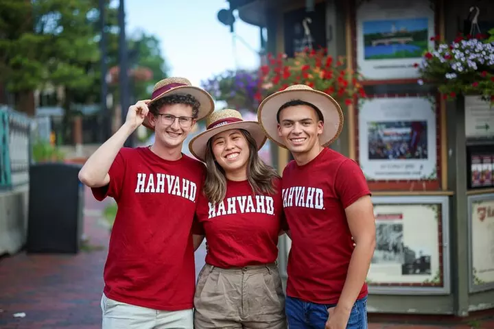 Harvard University Campus Guided Walking Tour